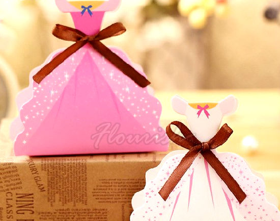 Fancy Art Paper Party Gift Packaging Triangle Box