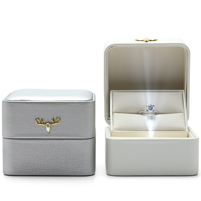 Custom Luxury PU Leather LED Jewellery Gift Box