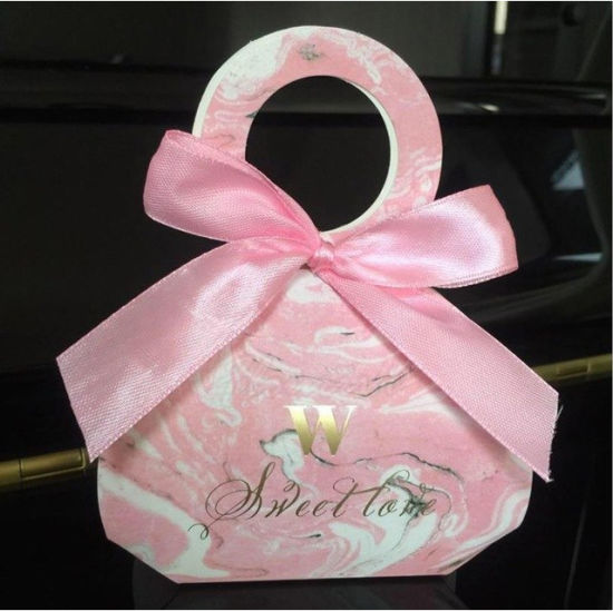 Fancy Art Paper Party Gift Packaging Triangle Box