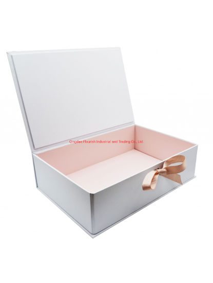 Custom Logo Square Shaped Paperboard Gift Packaging Box with Ribbon 