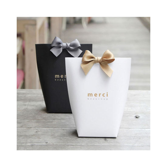 Printed White Apparel Packaging Vogue Bag
