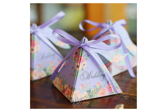 Unique Design Triangle Shaped White Wedding Gift Explosion Box