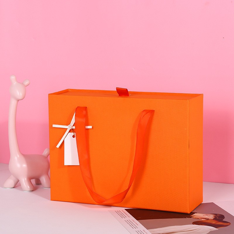 Ribbon Handle Custom Logo Printed Cardboard Paper Packaging Gift Carton Boxes