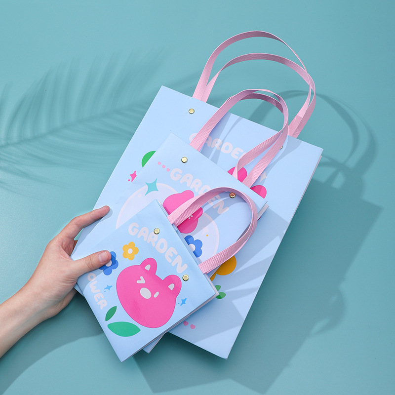 Cartoon Printed Logo Paper Packaging Bag With Handle,China Wholesale Christmas Gift Bag