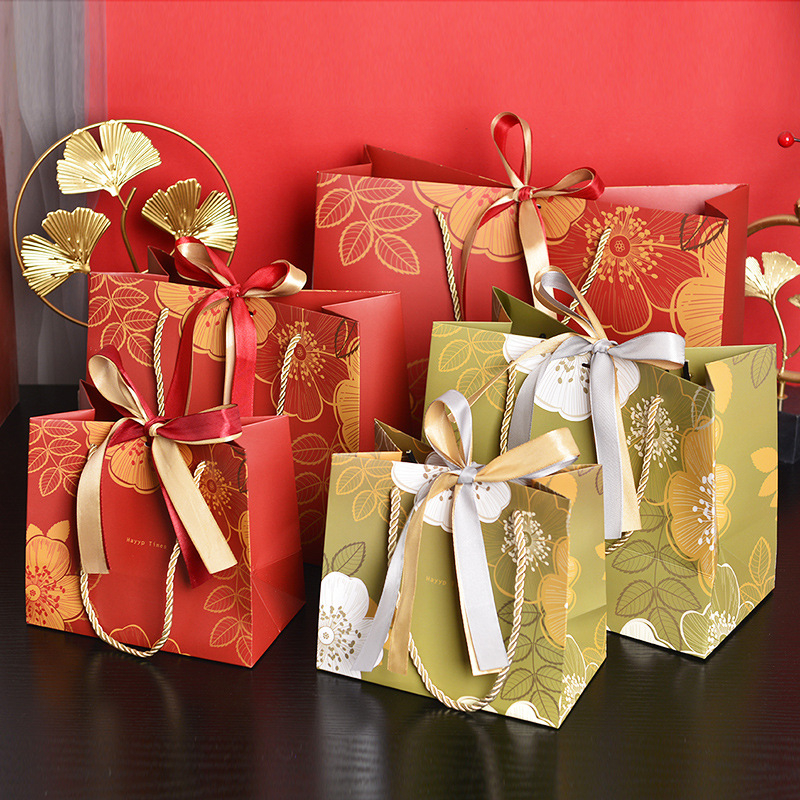  China Wholesales Ribbon Closure Paper Packaging Gift Bag,Luxury Shopping Bags