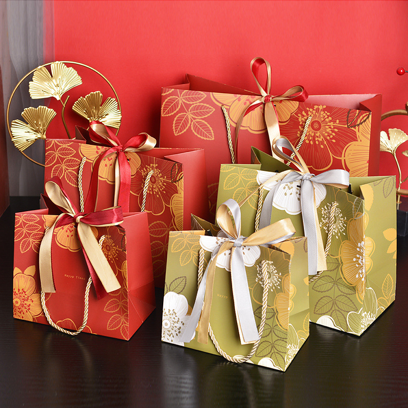  China Wholesales Ribbon Closure Paper Packaging Gift Bag,Luxury Shopping Bags