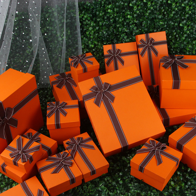 Rigid Cardboard Lid And Base Carton Gift Box For Packaging Cosmetic Perfume Garments Shoes