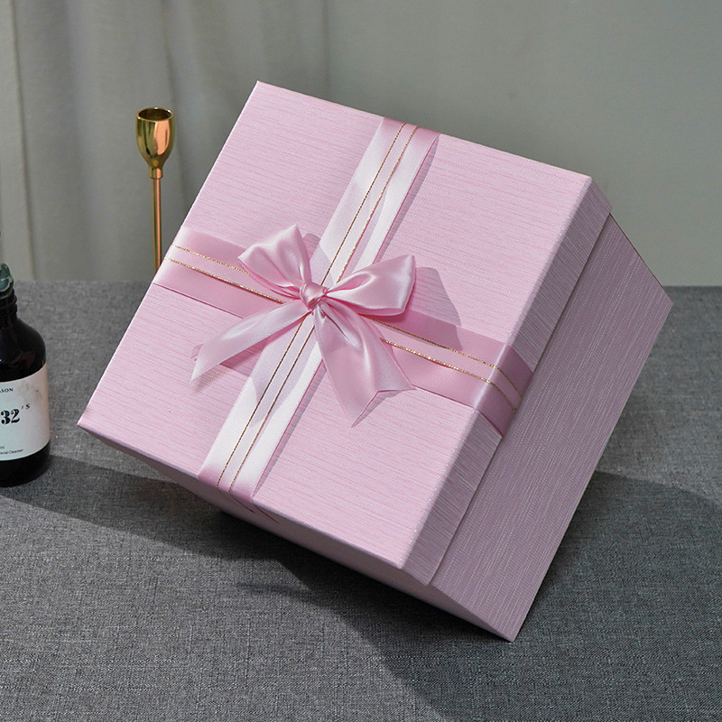 China Manufacturer Wholesale Lid And Base Cardboard Paper Packaging Carton Box For Christmas