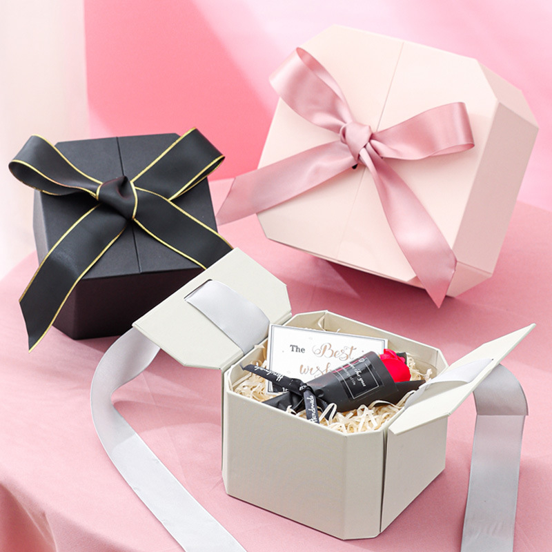 Wholesale Custom Logo Printing Foldable Paper Packaging Gift Box With Ribbon