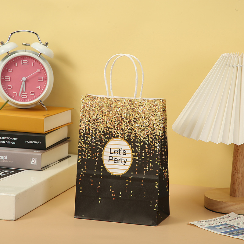 Wholesale Custom Logo Silver Stamping Fashion Shopping Wrapping Coated Paper Gift Shopping Packaging Bag with Handle Rope for Festival
