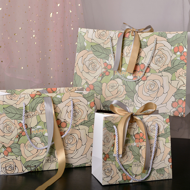  China Wholesales Ribbon Closure Paper Packaging Gift Bag,Luxury Shopping Bags