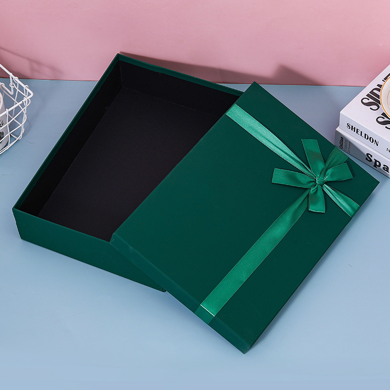 China Manufacturer Wholesale Luxury Christmas Paper Packaging Gift Box