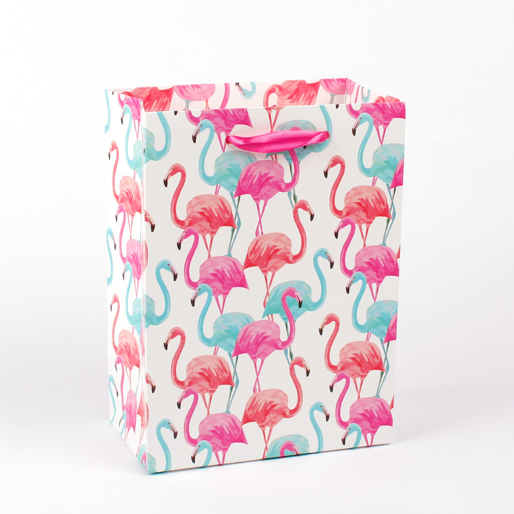 China Wholesale Custom Logo Printing Fashion Paper Packaging Gift Bag