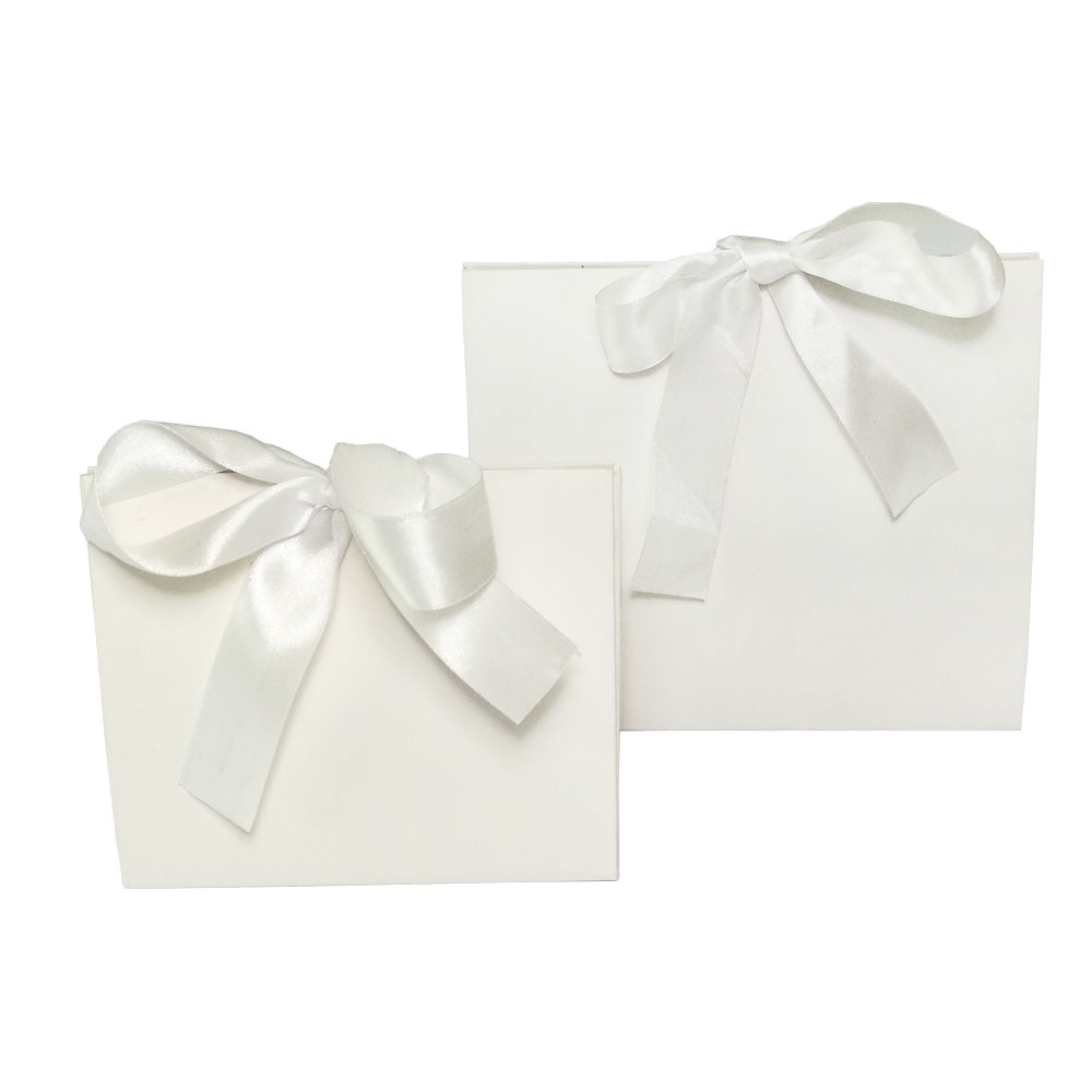 Wholesale Luxury Paper Packaging Gift Bag With Ribbon