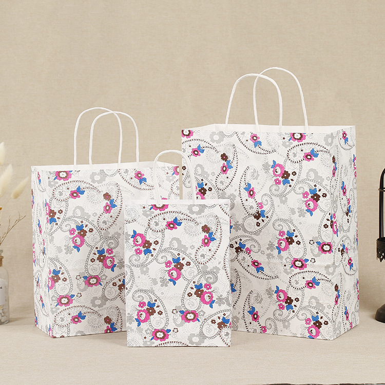 Cartoon Pattern Printing Twisted Handle Custom Logo Printing Eco-Friendly Kraft Paper Packaging Recyclable Gift Bag