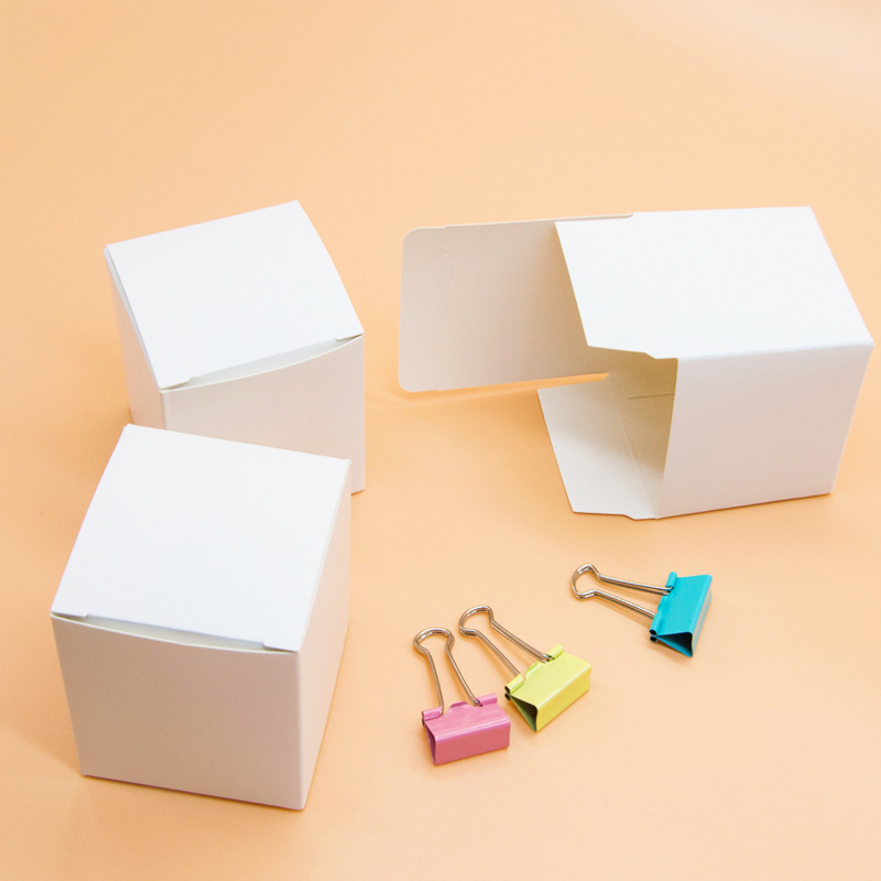 China Wholesale Plain White Cardboard Paper Packaging Carton Box For Packing Electric Products 