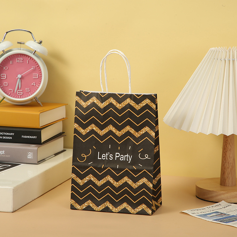 Wholesale Custom Logo Silver Stamping Fashion Shopping Wrapping Coated Paper Gift Shopping Packaging Bag with Handle Rope for Festival