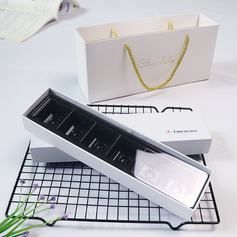 High Quality Wholesale Romantic Candy Chocolate Cookie Display Box for Wedding Christmas Xmas Party Valentine′s Day Luxury Paper Lid And Base Packaging Gift Box