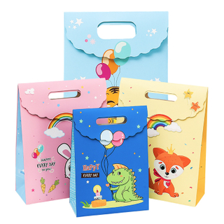 China Manufacturer Wholesale Paper Packaging Gift Bags
