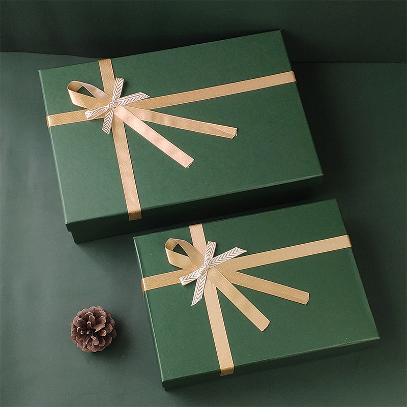 Rigid Cardboard Paper Packaging Box, Lid And Base Carton Gift Box