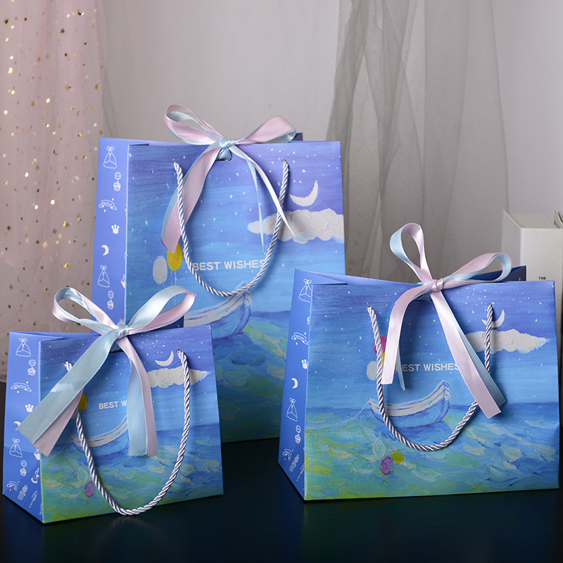  China Wholesales Ribbon Closure Paper Packaging Gift Bag,Luxury Shopping Bags