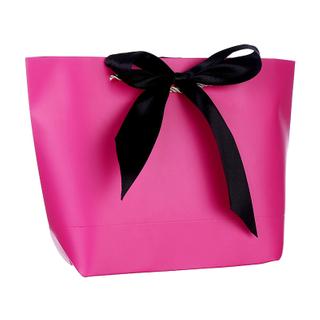 China Manufacturer Wholesale Fashion Shopping Paper Gift Bags 