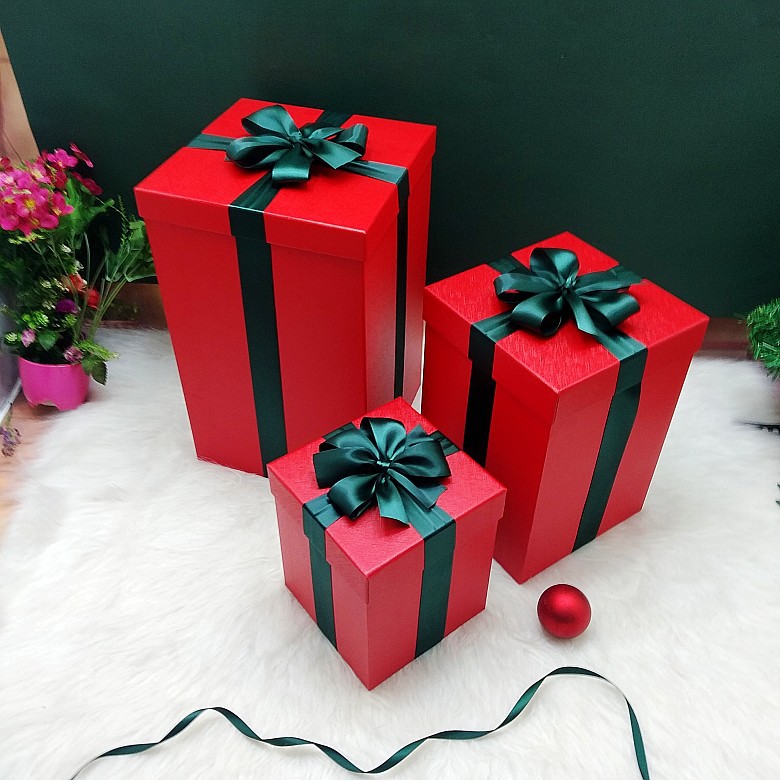 Exquisite Lid and Base Christmas Packaging Paper Gift Box, Custom Logo Printing Cosmetic Beauty Products Carton Box