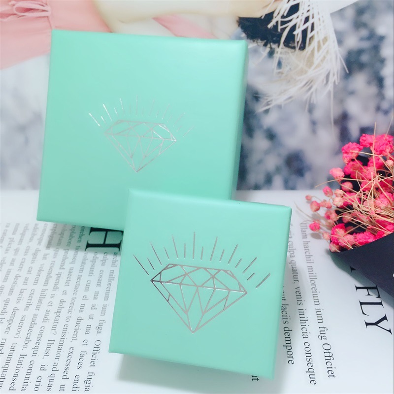 China Manufacturer Wholesale Cardboard Paper Packaging Gift Jewelry Box
