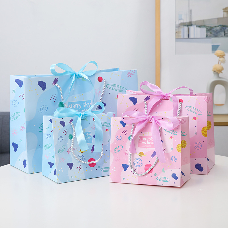 China Wholesales Ribbon Closure Paper Packaging Gift Bag,Luxury Shopping Bags